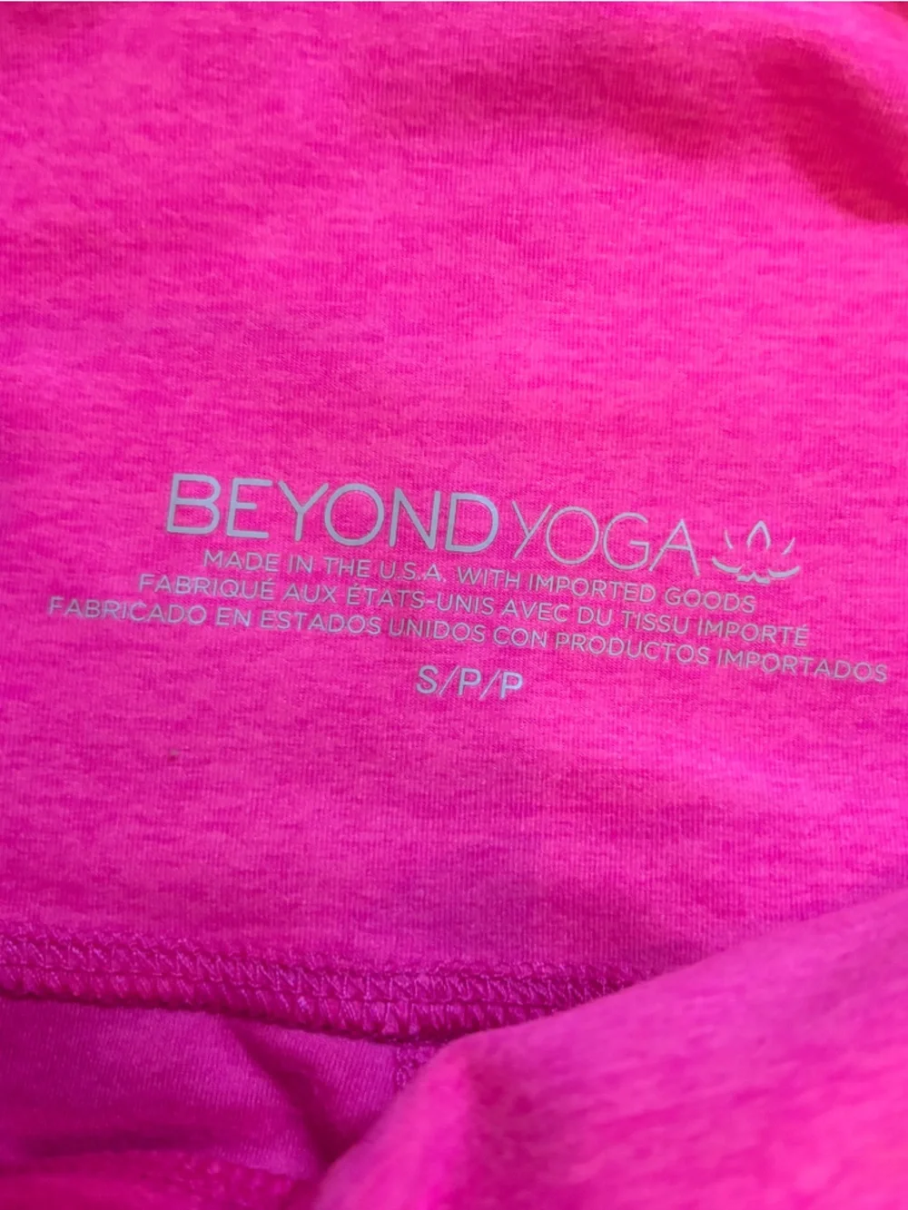 Beyond Yoga Women’s Hot Pink High-Waist Leggings size small - Picture 2 of 3